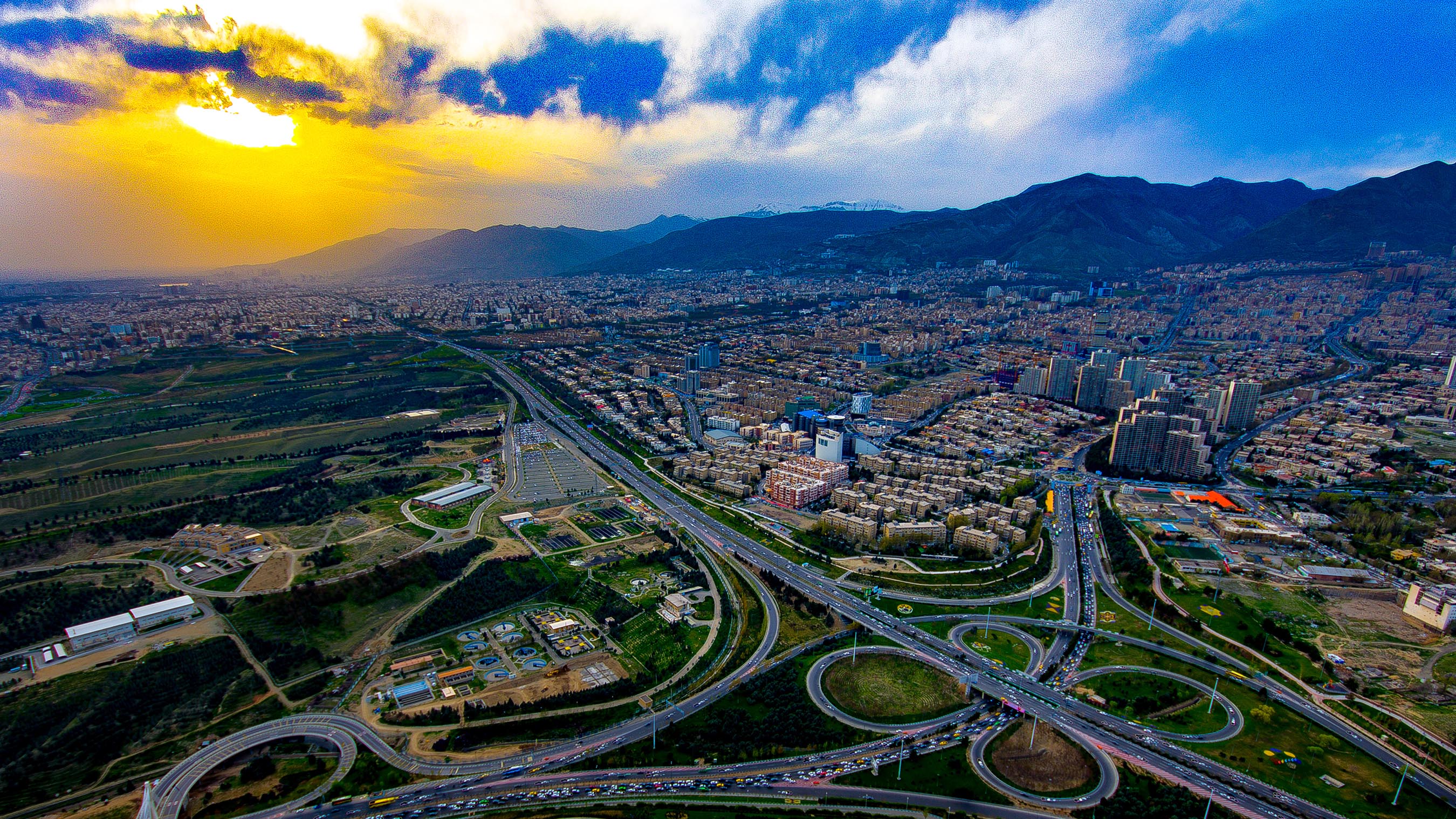 Тегеран. Иран Тегеран. Город Техран Иран. Южный Тегеран. Тегеран панорама.